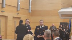 Rendvédelemért emlékérmet vett át a tűzoltó őrnagy
