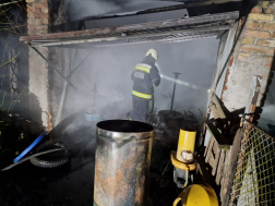 Leégett a melléképület