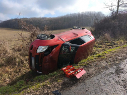 Árokba hajtott Bazsinál