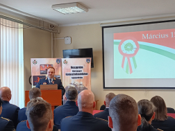 „Ez a nap a szabadság, az összefogás és a hazaszeretet örök jelképe”