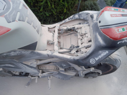 Kemencében felejtett olaj égett, motorkerékpár akkumulátora füstölt