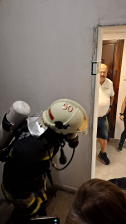 Száznegyvennégy másodperc alatt futott fel az abszolút első a húszemeletesre